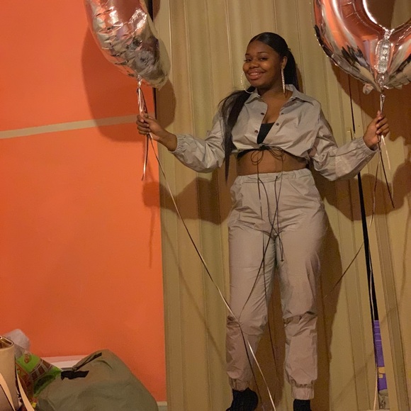 Two piece reflective set - Picture 4 of 5